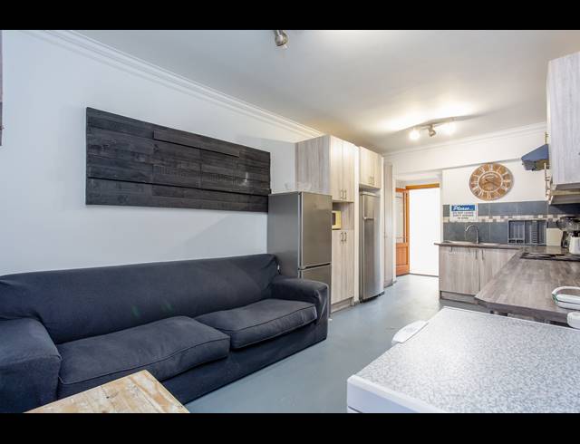 6.5 BEDROOM FREEHOLD SOLD IN SALT RIVER